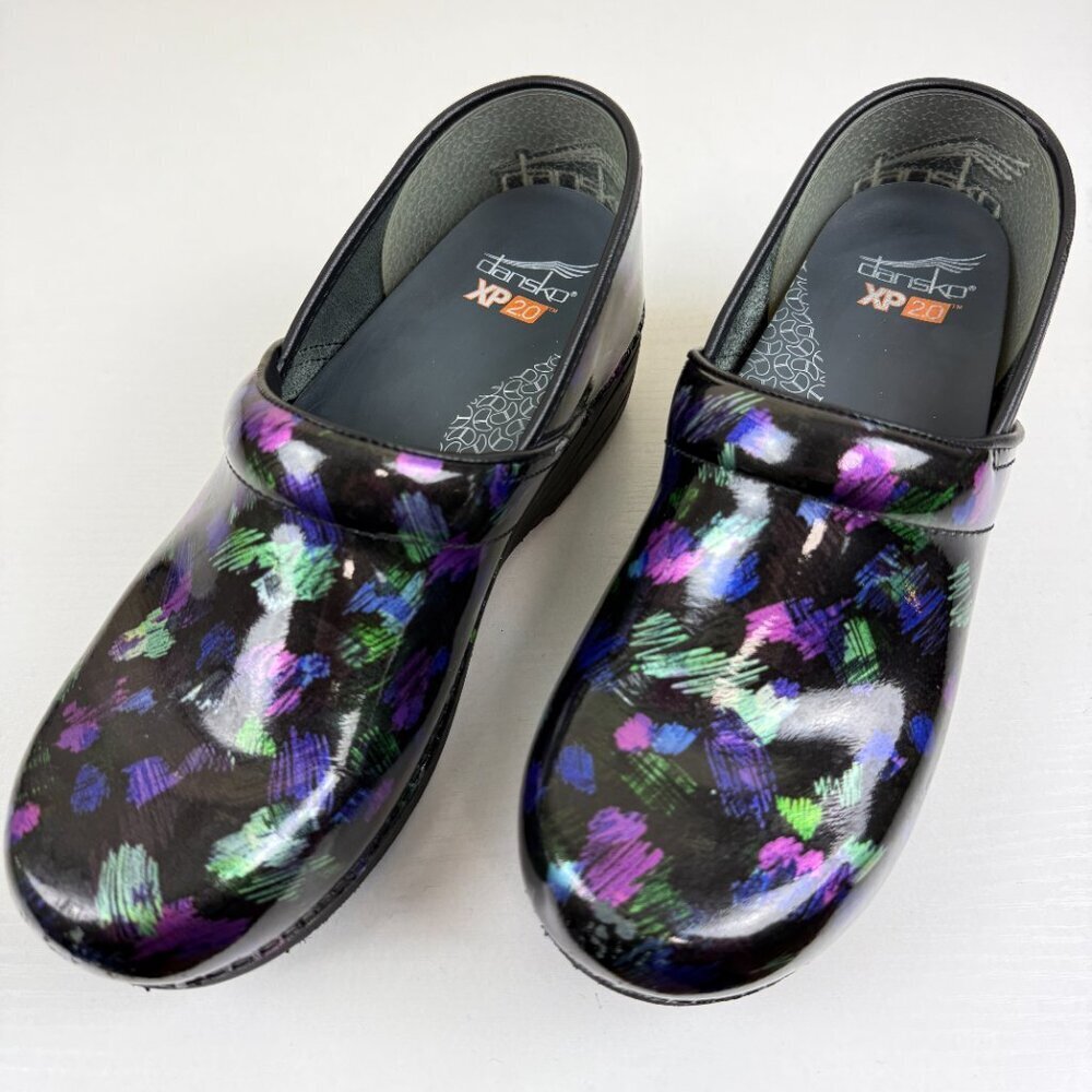 Dansko XP 2.0 Clogs
